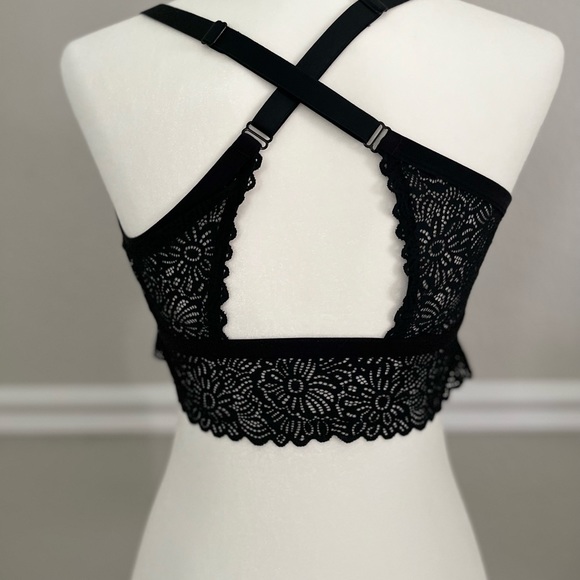Black lace bralette size large - Picture 3 of 3